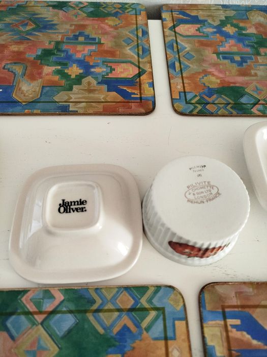 Сервірувальні підставки,керамічні креманки