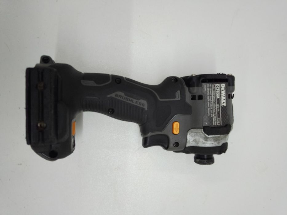 Zakrętarka Udarowa Bitówka Dokrecarka DeWalt DCF85M