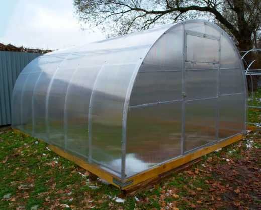 Теплиці від Заводу теплиць  Чехія з полікарбонатом №1 в Україні