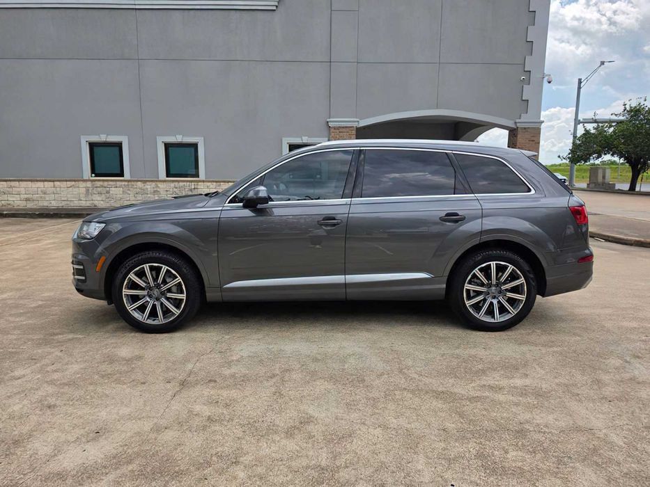 Audi Q7      2019