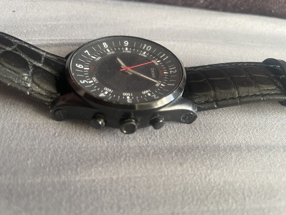 Наручний годинник, DKNY