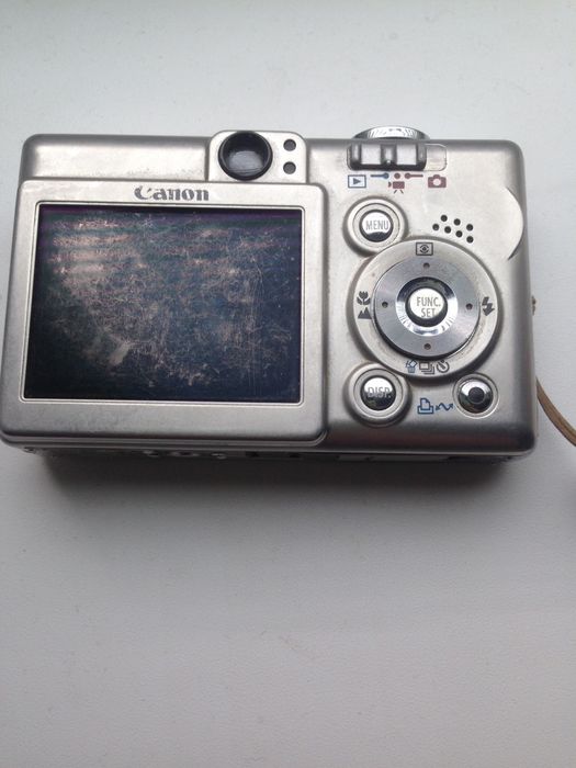 Цифровий фотоапарат Canon IXUS 40