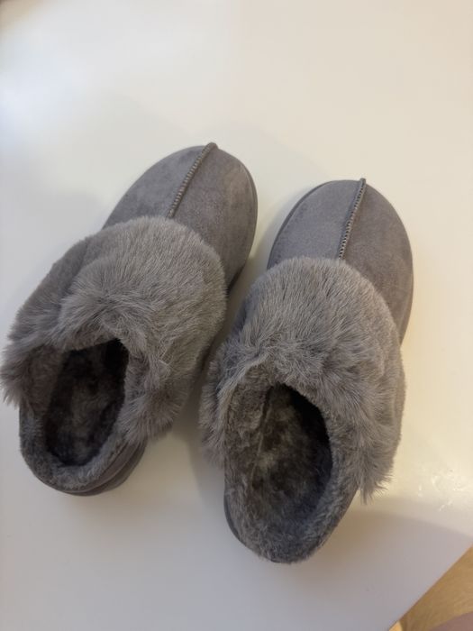 Жіночі угги, уги, сабо, теплі тапки