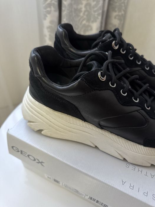 Geox натуральні кросовки оригінал р.40