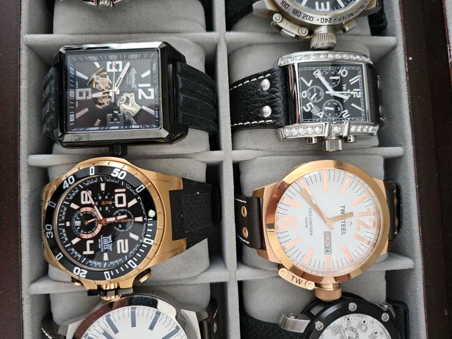Mala Com  12  RELOGIOS 100% Originais Swiss Made VALOR REAL+4000 EUROS