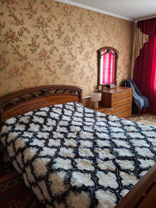 Продам цегляний кап. будинок в центрі Солоницівка можна по сертифікату