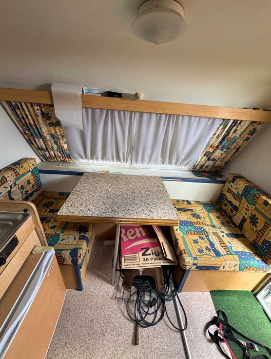 Caravana portuguesa com avançado 10m2, equipada e com documentos legais