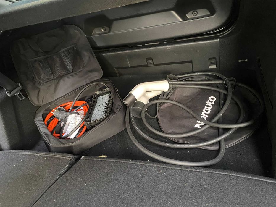 Salvado Peugeot 208 II eletric 136cv | 54.268Km | 2022