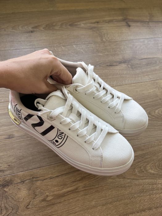 Класні базові кеди River island, дуже  зручні