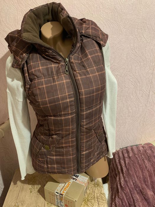 Безрукавка/жилетка женская размер S