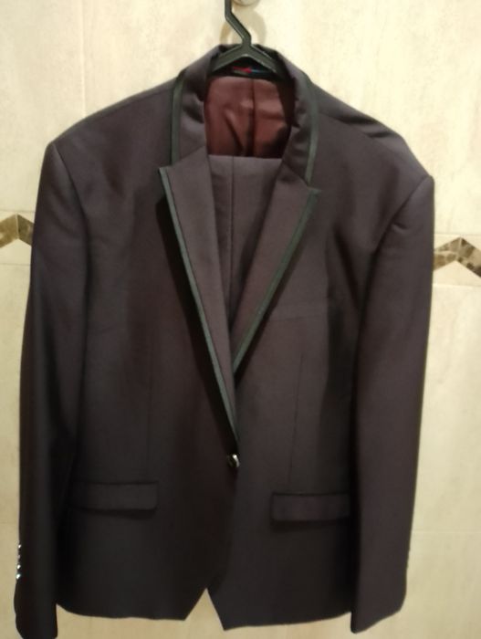 Fato para homen castanho