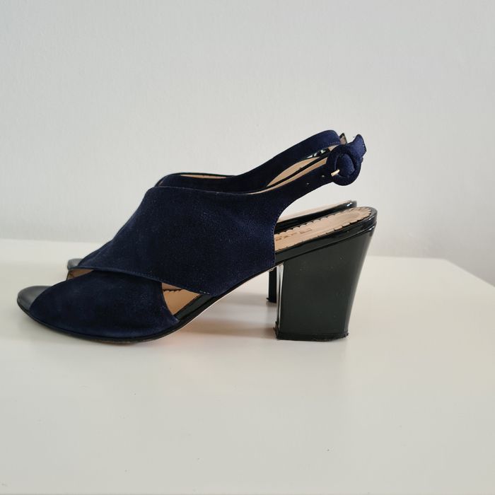 Sandálias camurça azul tam 37