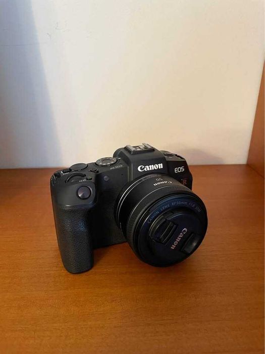 Canon EOS RP + RF 50 + 2 baterias originais