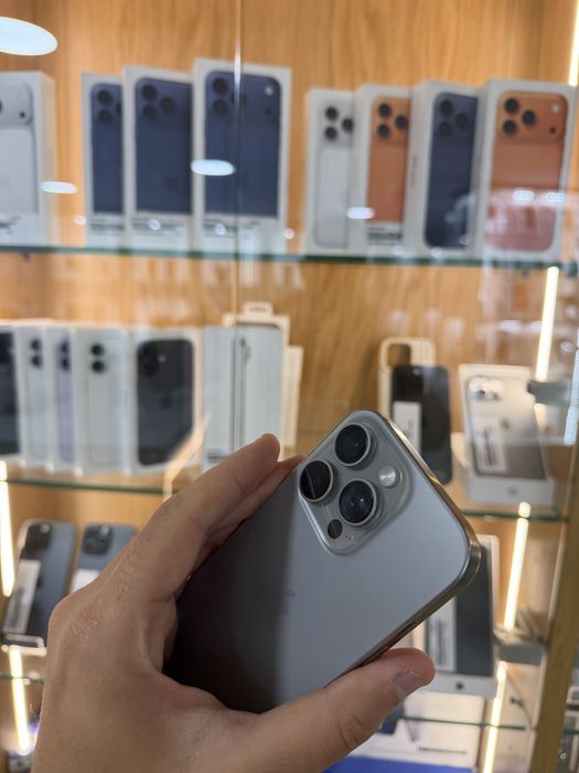 IPHONE 16 PRO 128GB COMO NOVO C/ CAIXA