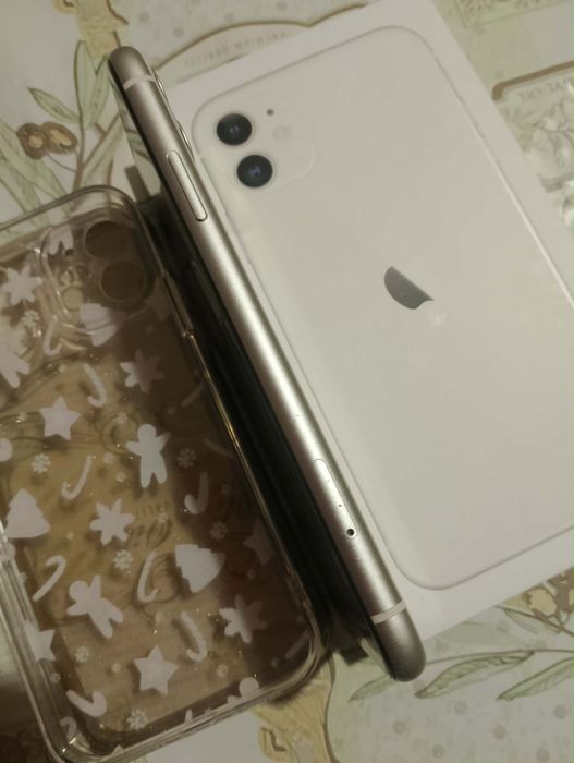 iPhone 11 64 GB biały