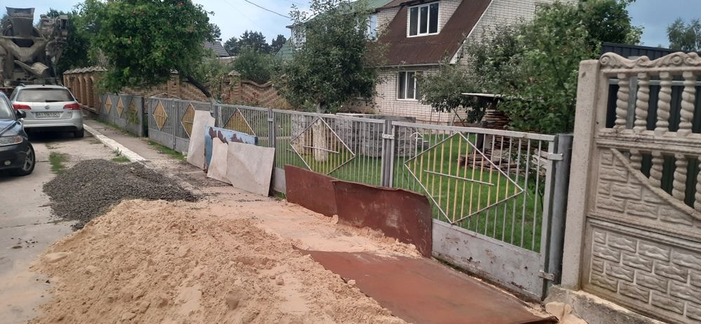 Забор, Паркан металевий секції