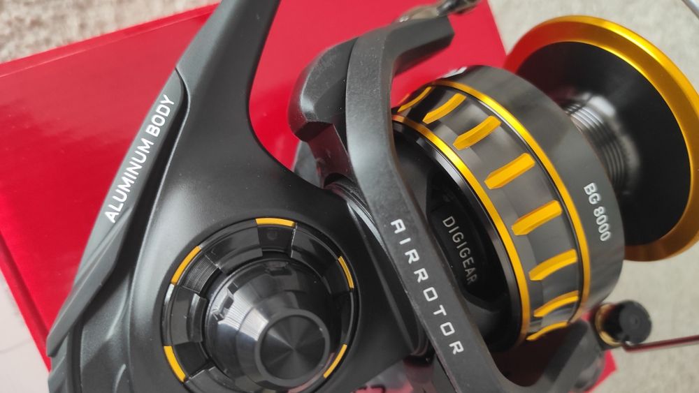 Carreto Daiwa BG 8000