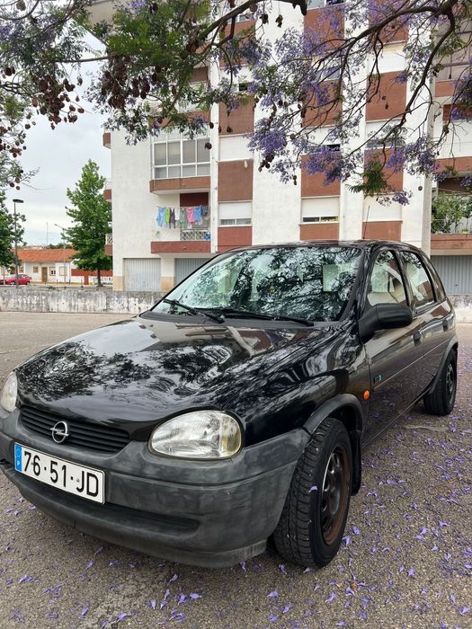 Opel corsa 97 a gasolina , carro esta em perfeita condicoes