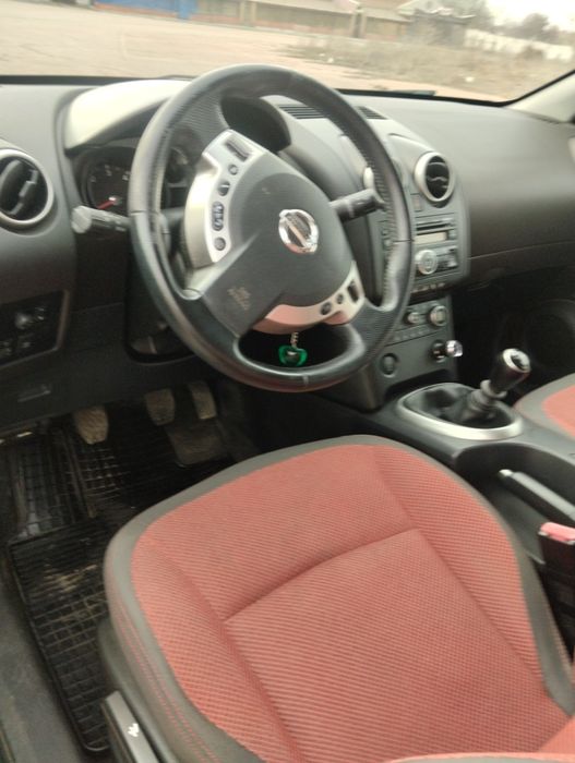 Продам NISSAN Qashgai