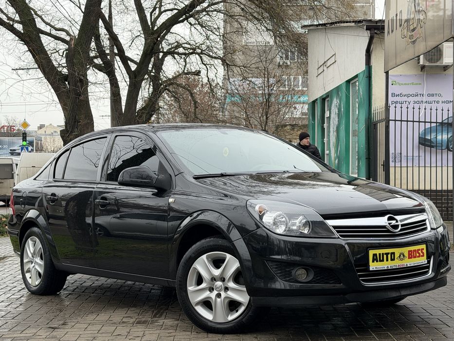 Opel Astra H.              .