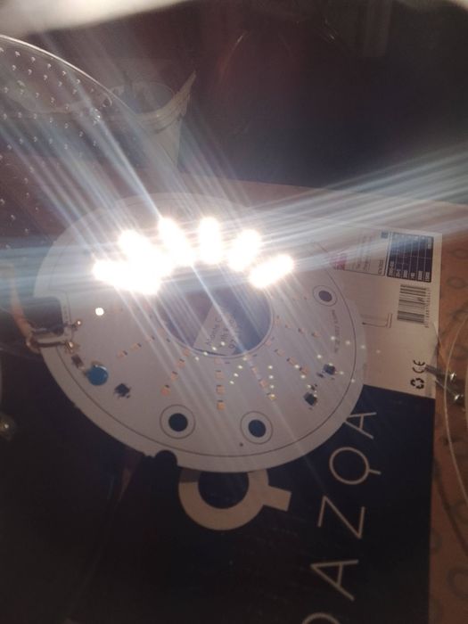 Lampa stojąca nowa uszkodzona