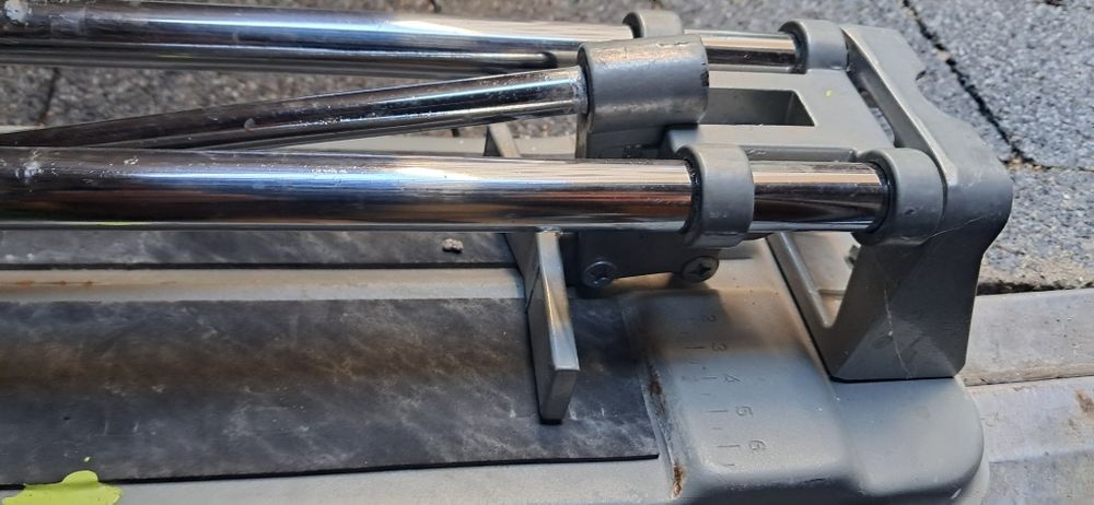 maszynka  do płytek