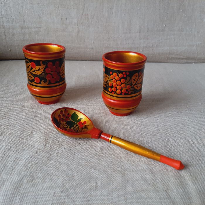 Дерев'яні бокали, ложка, ручний розпис Хохлома