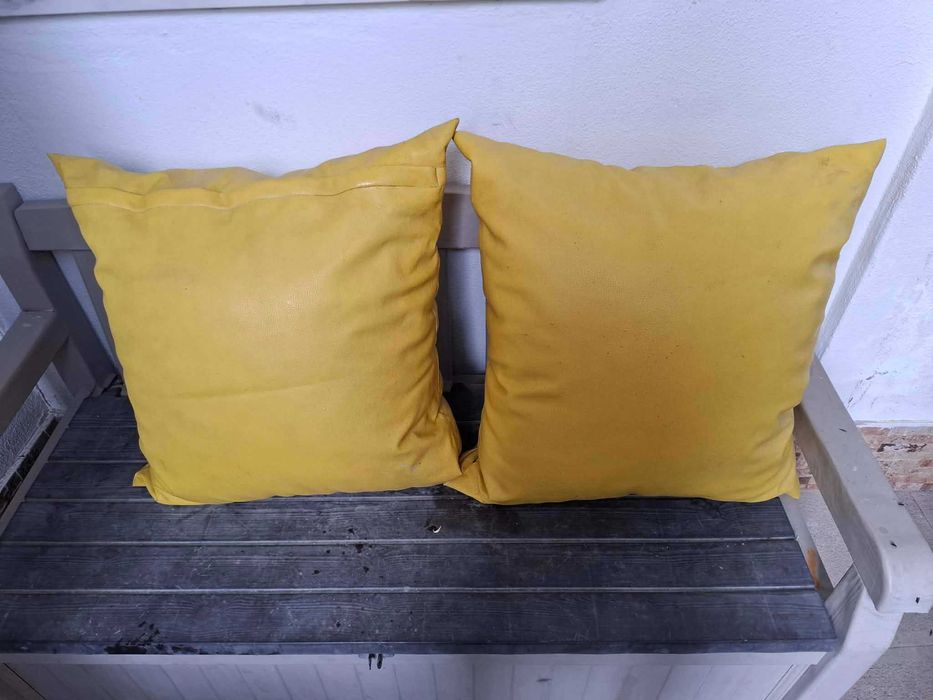 Conjunto de dois almofadões iguais