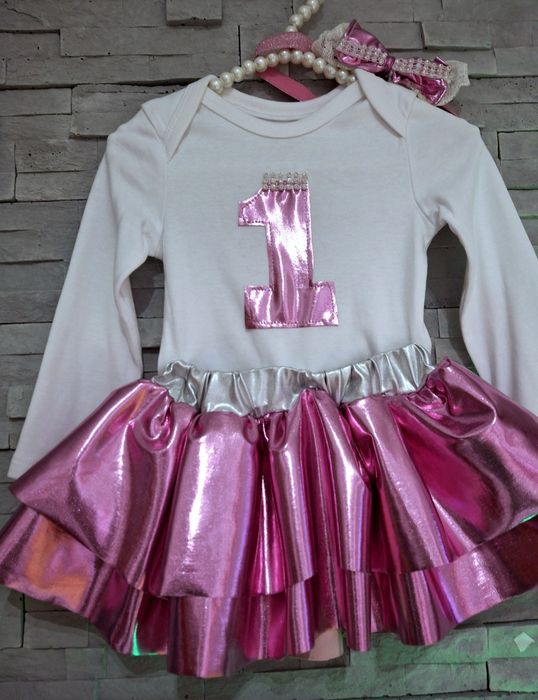 Roczek 1 Urodziny komplecik fuksja