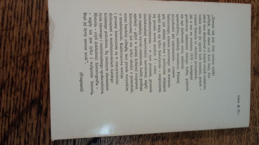 Zostanie mit. Kazimierz Koźniiewski