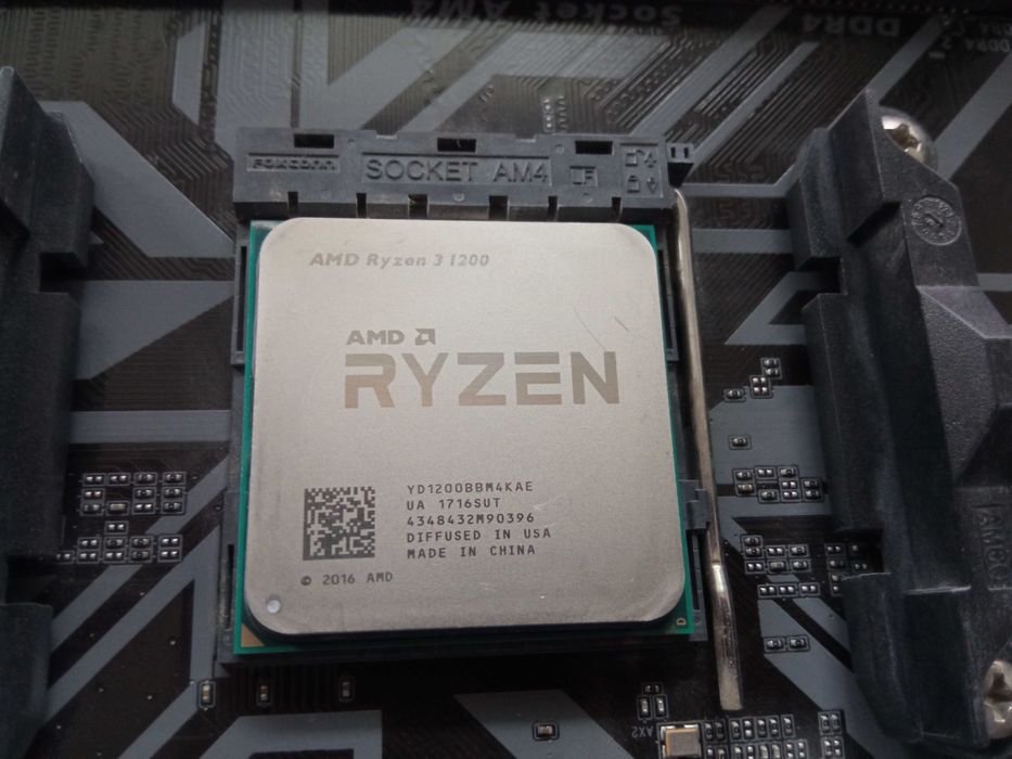 Процессор AM4 AMD Ryzen 3 1200 - 4 ядра по 3.1 ГГц (кулер в комплекте)