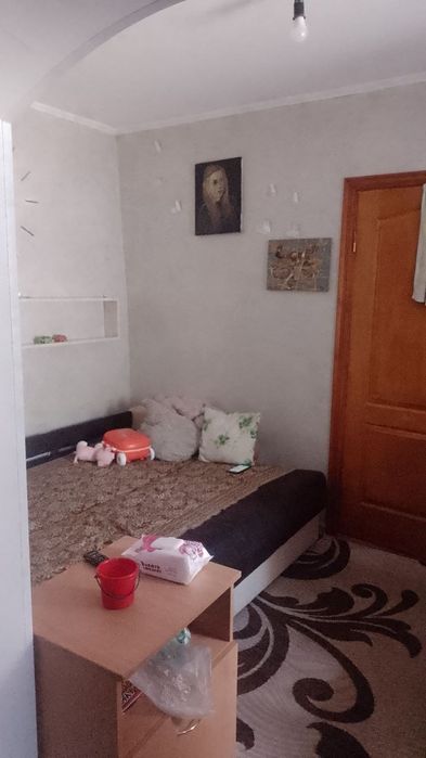 Частина будинку на довженка