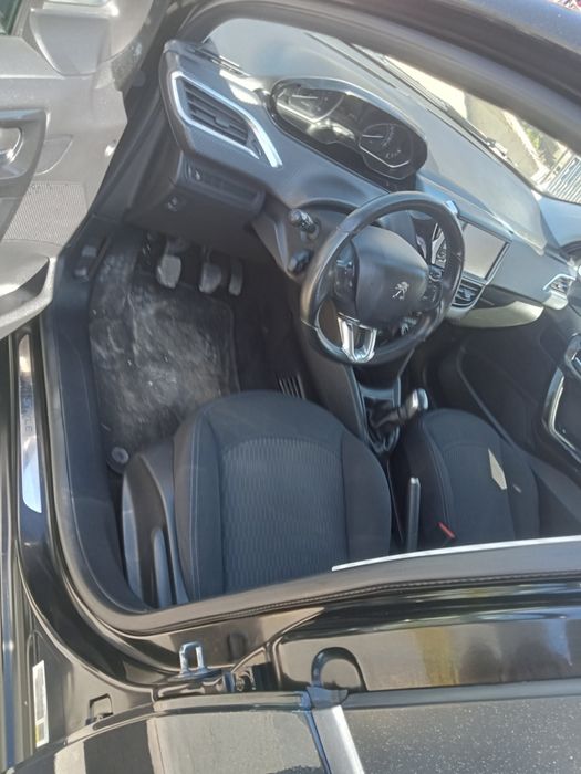 Peugeot 208 style 1600 HDi