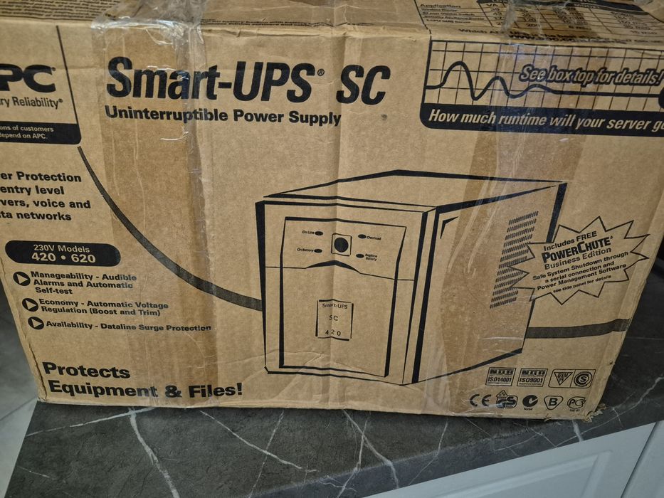 Надійний ДБЖ APC Smart-UPS SC 620VA (SC620I) для ПК/мережевого обладна
