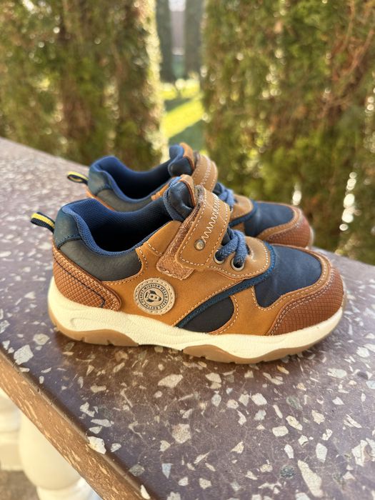 Дитячі кросівки Zara