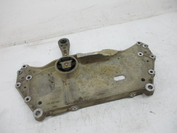Charriot frente VOLKSWAGEN Golf V (1K1)
