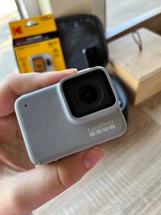 Екшн-камера GoPro Hero 7 White, з картою пам'яті в подарунок.