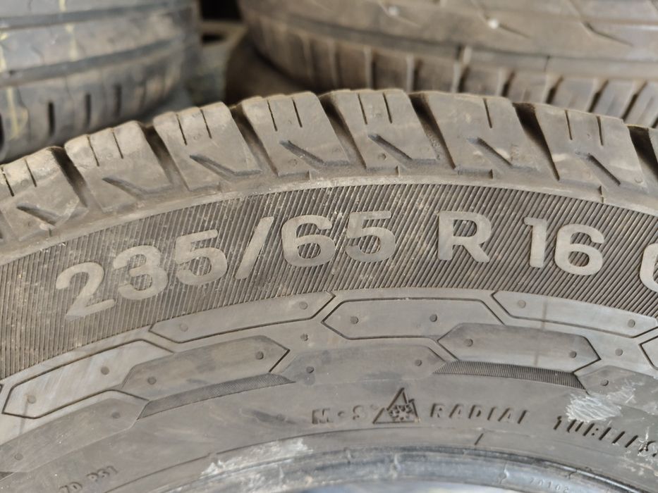 235/65R16C 115/113R Uniroyal AllSeasonMax       L631/200B