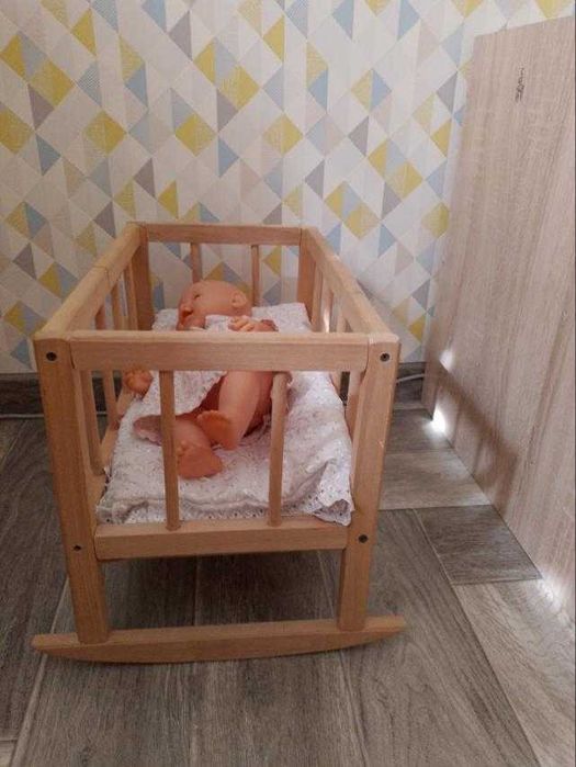 Іграшки для маленької матусі