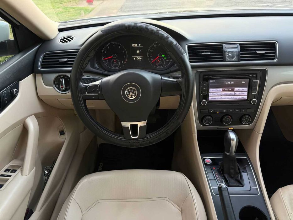 Volkswagen Passat      2015