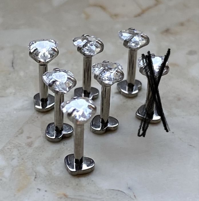 Unisex labret serce 6 mm 16 G kolczyk piercing Tytan