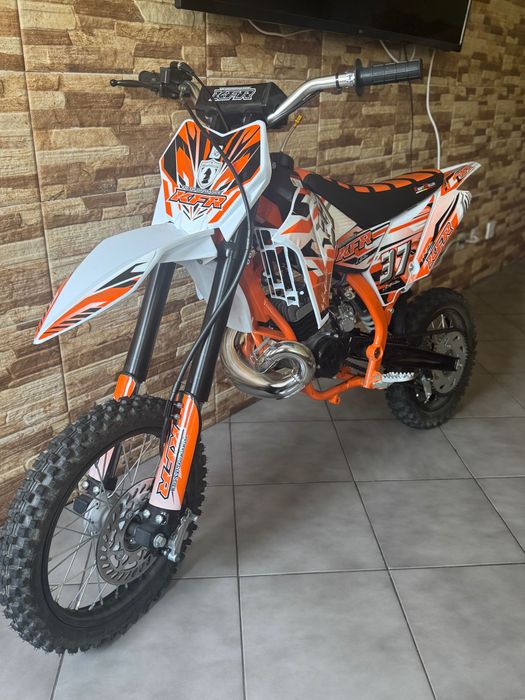 Mota 50 como nova