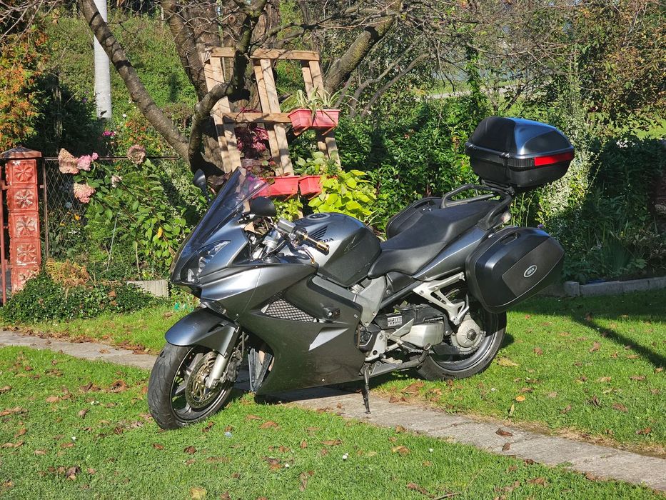 Honda VFR Honda VFR800 V-TEC + Kufry
