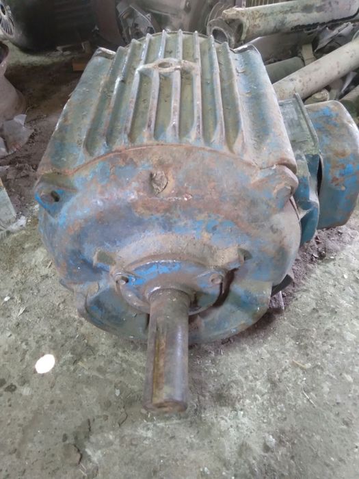 Електромотор 17 квт 920 обертів