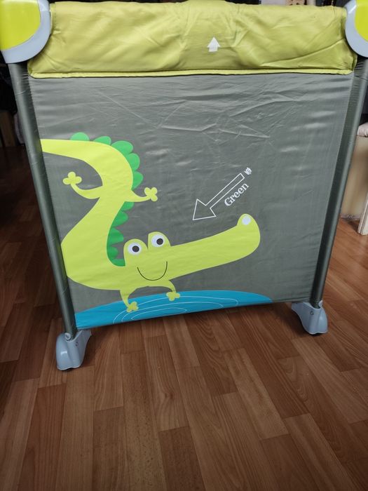 Продам дитячий манеж