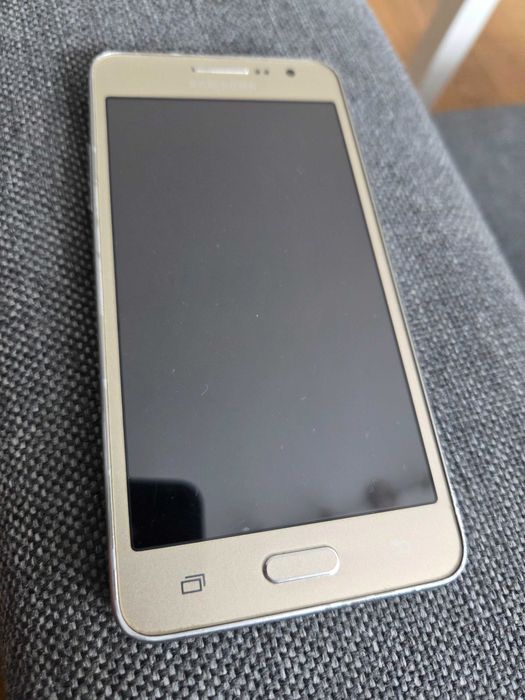 Samsung Galaxy  SM-G531 F