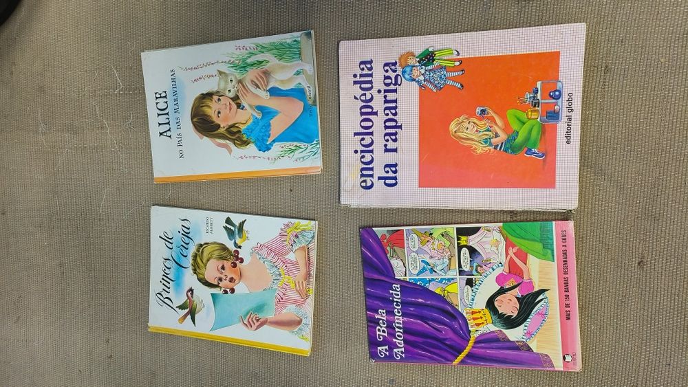 Livros diversos antigos