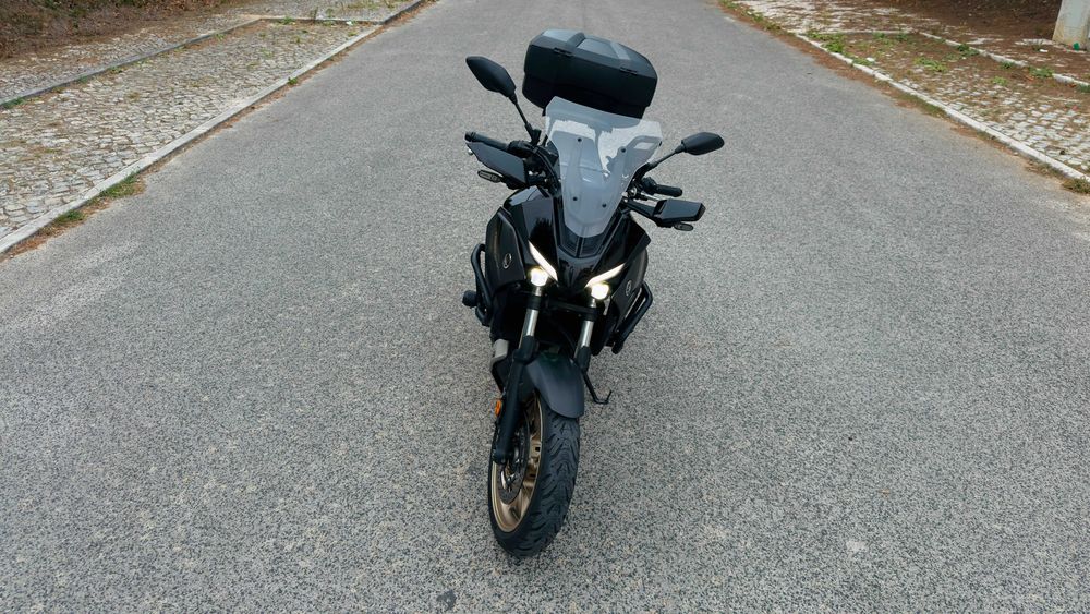 Yamaha tracer 7 midnight black