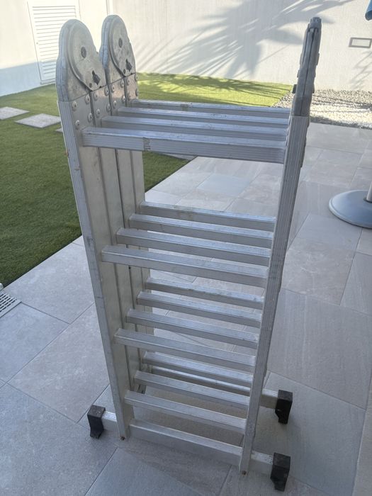 Escada de aluminio articulada 4 metros