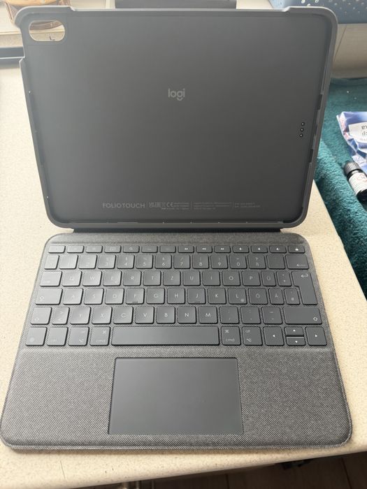 Logi Folio Touch do ipada air